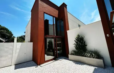 Casa em condomínio para venda com 4 quartos, sendo 4 suítes, 786.97m²