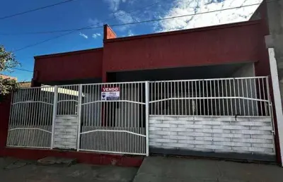 Casa de vila para venda em parque residencial universitário com 2 quartos, sendo 1 suíte, 160m²