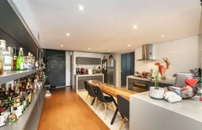 Apartamento tipo para venda em pinheiros com 2 quartos, sendo 1 suíte, 110m²