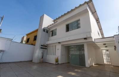 Casa tipo para venda em morumbi com 5 quartos, sendo 1 suíte, 368m²