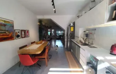 Casa com 2 quartos à venda na rua américo samarone, vila moinho velho, são paulo, 200 m2 por r$ 695.000