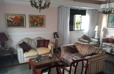 Casa para fins comerciais com 5 quartos 800m2 na pituba