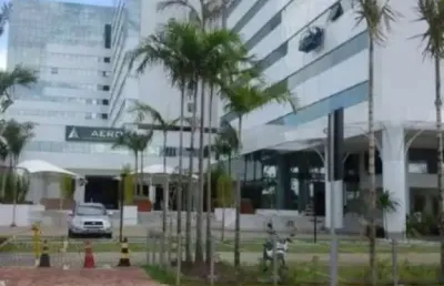 Ponto comercial com 1 sala para alugar na Avenida Santos Dumont, 1883, Centro, Lauro de Freitas