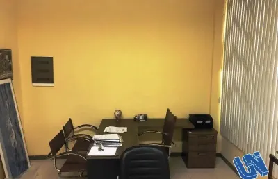 Salas comerciais para alugar no comércio com 400m2 totais