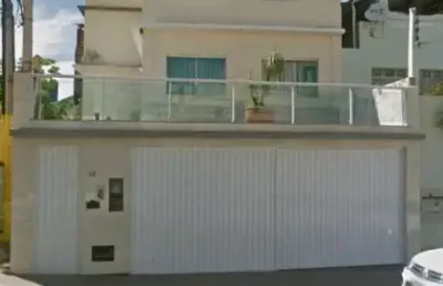 Casa com 3 quartos sendo 1 suíte 358m2 a venda no horto florestal