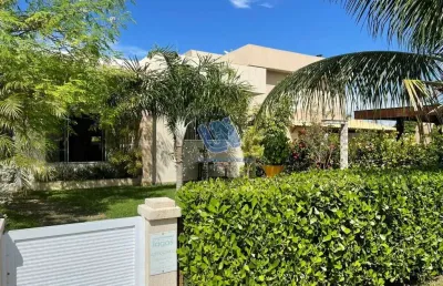 Casa em condominio 4 quartos sendo 3 suítes 200m2 em guarajuba