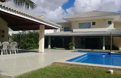 Belíssima casa com 4 quartos no condomínio pampalona