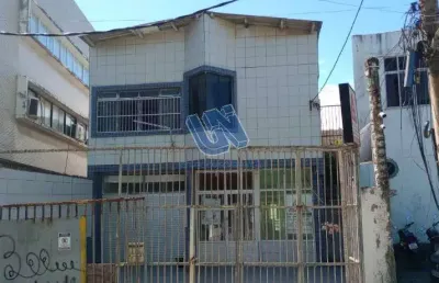 Casa com 3 quartos à venda na Rua Professor Augusto Machado, 42, Amaralina, Salvador