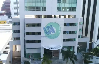 Loja comercial com 177,00m2 frente de rua no caminho das árvores