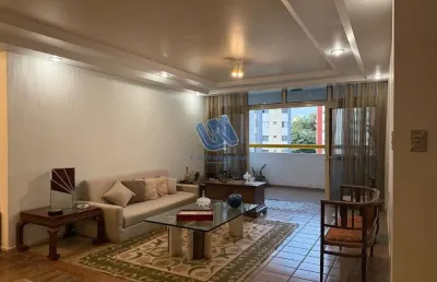 Apartamento amplo 4 quartos (sendo 2 suítes) nascente com varanda em rua plana para venda no alto do itaigara