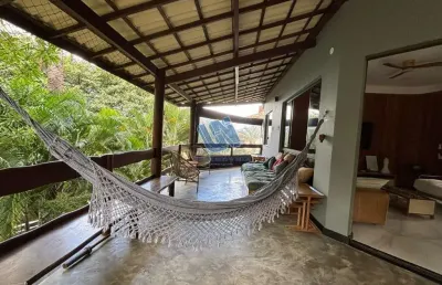 Casa moderna e bem localizada em patamares/colina b1