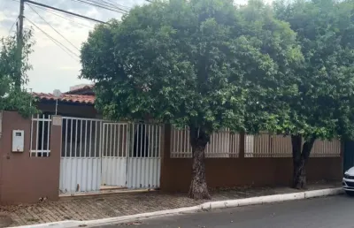 Casa com 4 quartos à venda na próximo ao pronto socorro, 1, centro, várzea grande por r$ 530.000