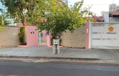 Casa com 2 quartos à venda na marechal antônio aníbal da motta, 465, duque de caxias i, cuiabá por r$ 2.000.000