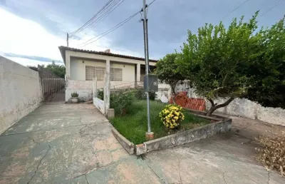 Casa com 4 quartos à venda na das camélias, 40, jardim cuiabá, cuiabá por r$ 1.100.000