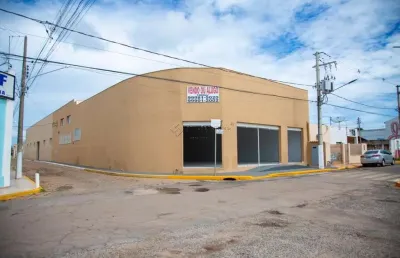 Prédio à venda na coronel farias, 72, centro, cáceres por r$ 3.000.000