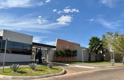 Casa em condomínio fechado com 3 quartos à venda na j, 238, parque atalaia, cuiabá por r$ 570.000