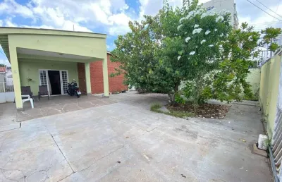 Casa com 3 quartos à venda na professora delphina alves da costa, 5, jardim petrópolis, cuiabá por r$ 690.000