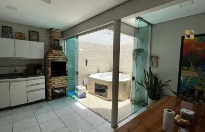 Casa em condomínio fechado com 3 quartos à venda na avenida das palmeiras, 546, jardim imperial, cuiabá por r$ 550.000