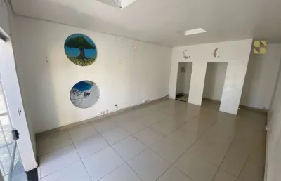Sala comercial para alugar na avenida edgar vieira, 934, boa esperança, cuiabá por r$ 2.500