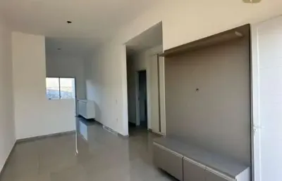 Casa em condomínio fechado com 3 quartos para alugar na avenida universitária, 1909, petrópolis, várzea grande por r$ 3.299