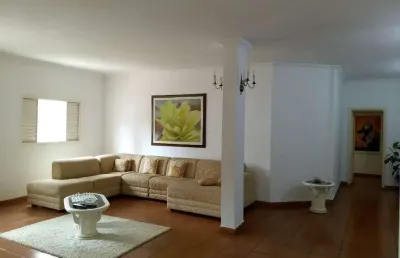 Casa com 4 quartos à venda na major arnaldo de mattos cabral, 72, duque de caxias i, cuiabá por r$ 5.400.000