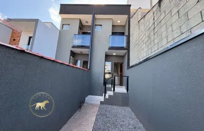 Sobrado com 2 dormitórios e 1 vaga de garagem no  residencial santo antônio