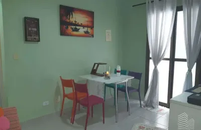 Apto de frente em andar alto na canto do forte mobiliado face nascente