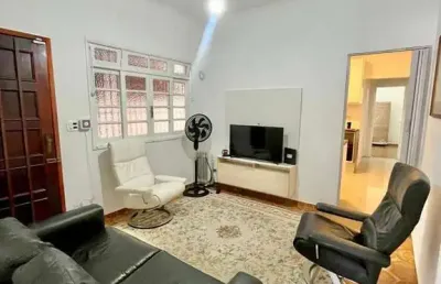 Casa de praia 3 vagas 2 dorm ofuro e churrasqueira a carvão pronta para morar