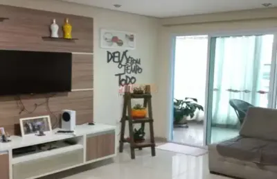 Casa com 3 quartos à venda na Rua das Jabuticabeiras, 279, Taboão, Diadema