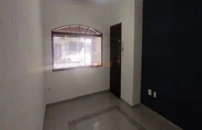 Casa com 3 quartos à venda na Rua Odilon Braga, 438, Vila Scarpelli, Santo André
