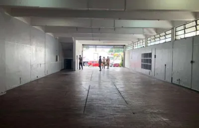 Casa comercial para alugar na Avenida Industrial, 374, Jardim, Santo André