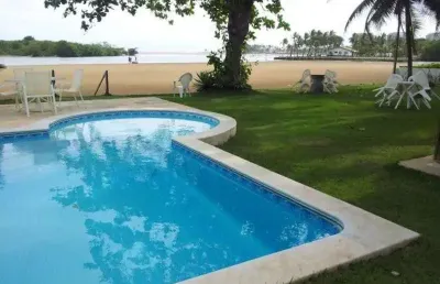 Venda casa linda vista - encontro do mar e rio buraquinho lauro de freitas