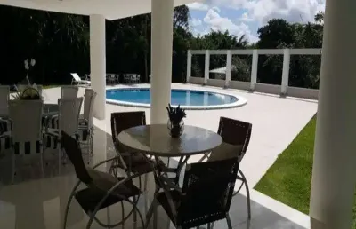 Linda casa na beira da lagoa a venda no encontro das aguas
