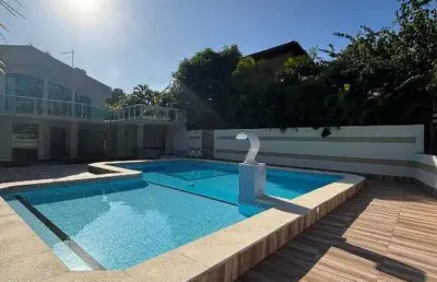 Casa em condomínio fechado com 6 quartos para alugar na avenida praia de pajussara, vilas do atlantico, lauro de freitas, 600 m2 por r$ 15.000