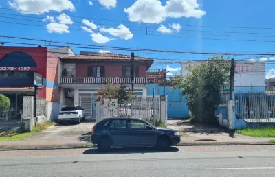 Prédio comercial com 816m2 contendo loja, salas e apartamento no boqueirão