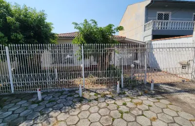 Casa com 3 quartos à venda na Rua Érico Andretta, 311, Xaxim, Curitiba