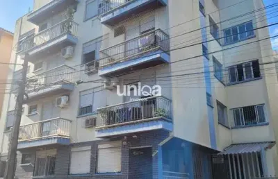 Alugo apto 02 dormitorios com garagem- entre presidente  e av medianeira.