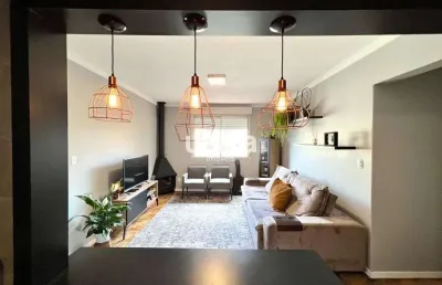 Apartamento reformado de 03 dormitórios, sendo 01 suíte