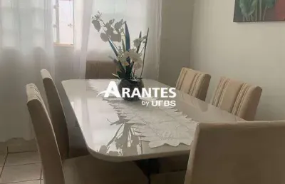 Casa com 5 quartos à venda no Santa Mônica, Uberlândia 