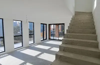 Duplex novo, 3 dormitórios (1 suíte), 2 vagas, 153 m2 privativos no melhor do bigorrilho.