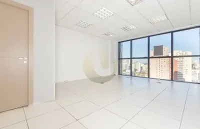 Sala comercial com 1 sala à venda na Rua Emiliano Perneta, 480, Centro, Curitiba