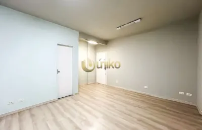 Sala comercial para locação ou venda no centro de curitiba