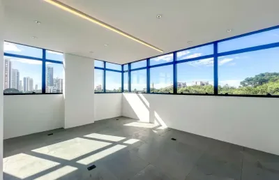 Sala comercial com 1 sala para alugar na Rua José Izidoro Biazetto, 1324, Campo Comprido, Curitiba