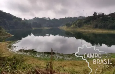 Ótima chácara 15.000 m², escriturada, beira de represa em jambeiro!