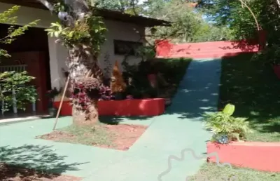 Ótima chácara em condomínio fechado! com piscina, churrasqueira e quiosque!