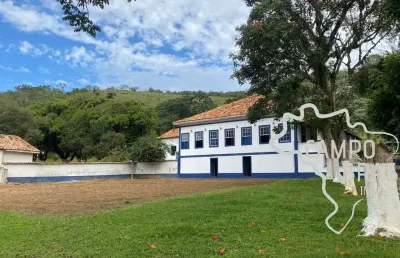 Fazenda bicentenária com casarão restaurado, estrutura original e cinematográfico! fácil acesso no vale do paraíba!