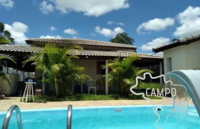 Linda chácara com ótima topografia, 1.200m², porteira fechada, em caçapava!