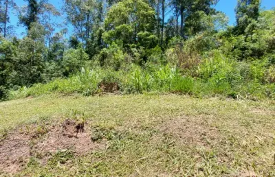 Te00196 - terreno de 527m² com platô para construção em são roque - sp