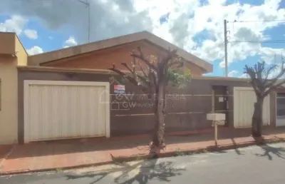 Casa com 3 quartos à venda na rua josé simões júnior, 544, são joão, sertãozinho por r$ 470.000