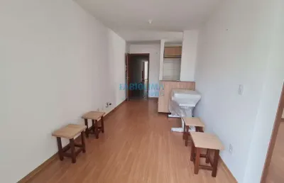 Apartamento com 2 quartos para alugar na Rua Ministro Antônio Carlos Magalhães, 1318, Buraquinho, Lauro de Freitas